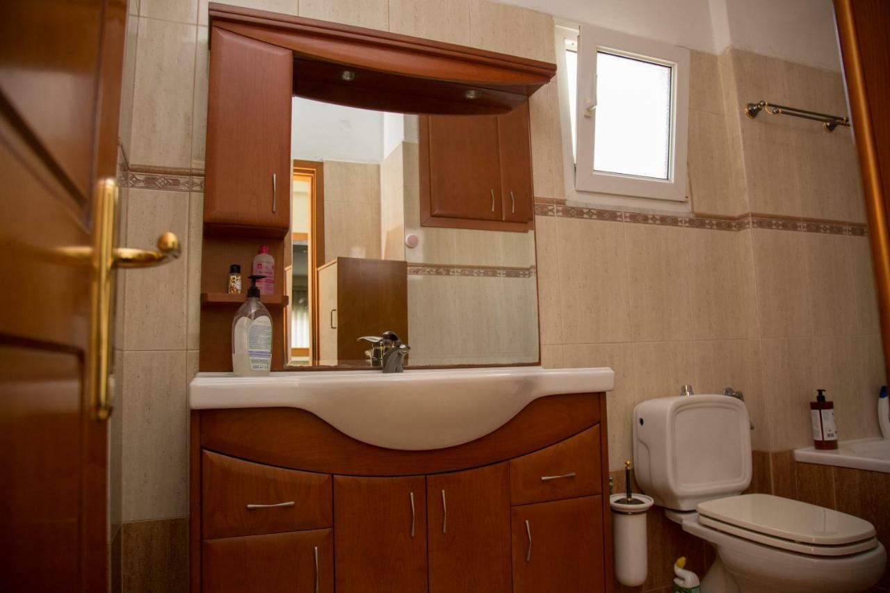 Veta'S Spacious Central Apartment Serres Buitenkant foto