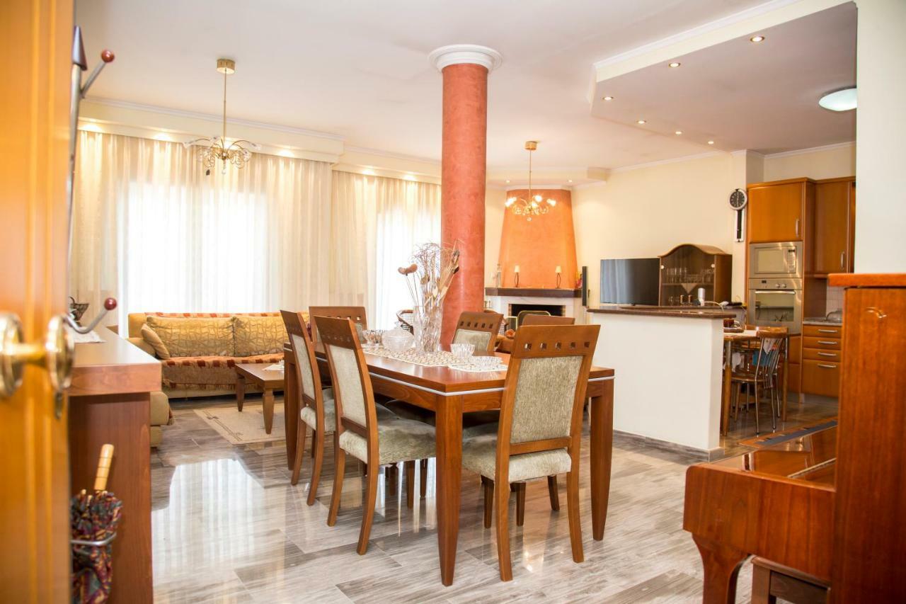 Veta'S Spacious Central Apartment Serres Buitenkant foto